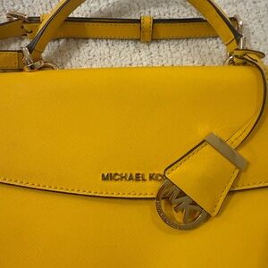 Michael Kor purse